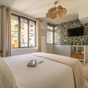 La Maison De Julia Bed & Breakfast